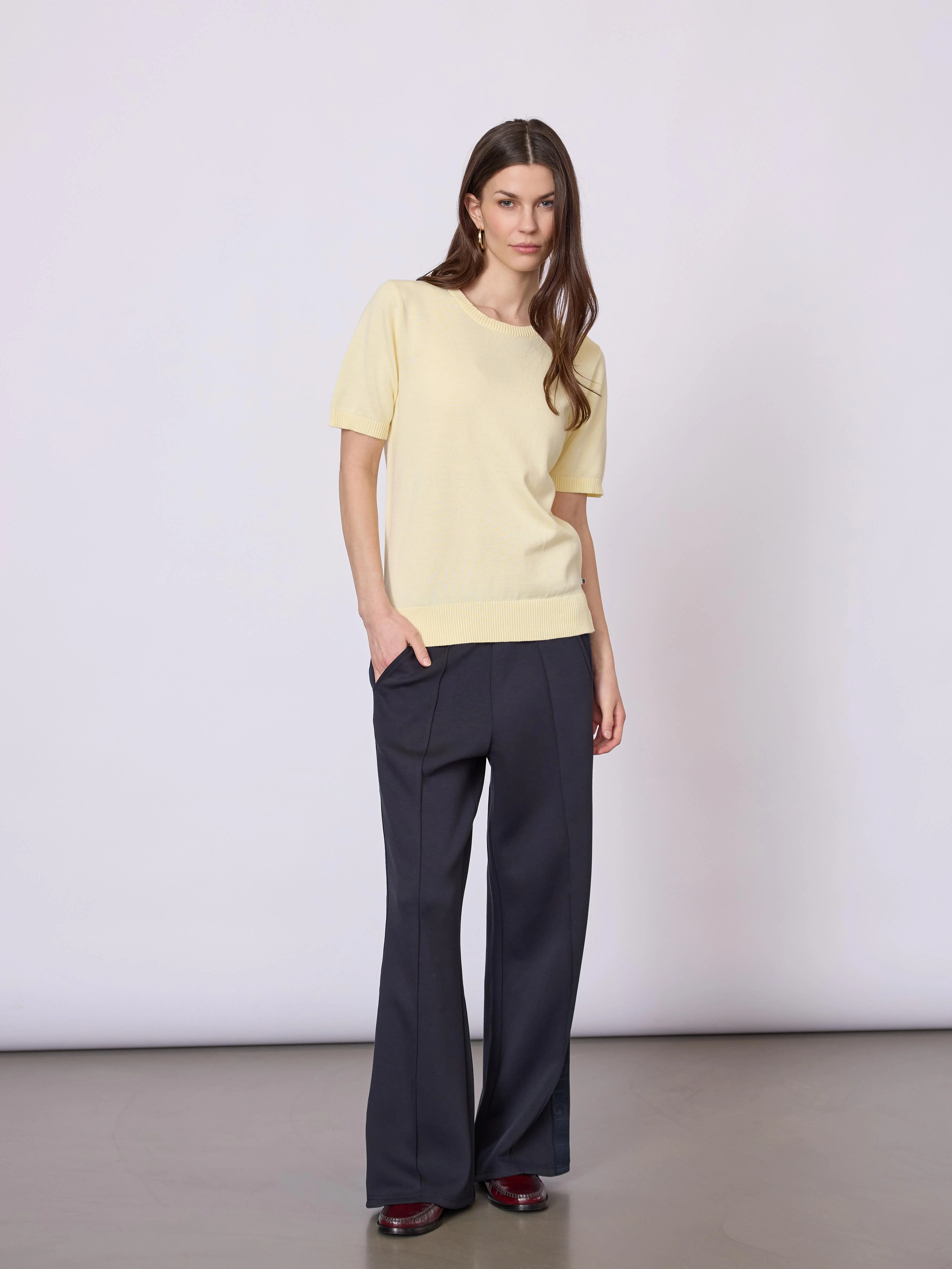 Aimee Solid - Yellow Pastel - Image 3