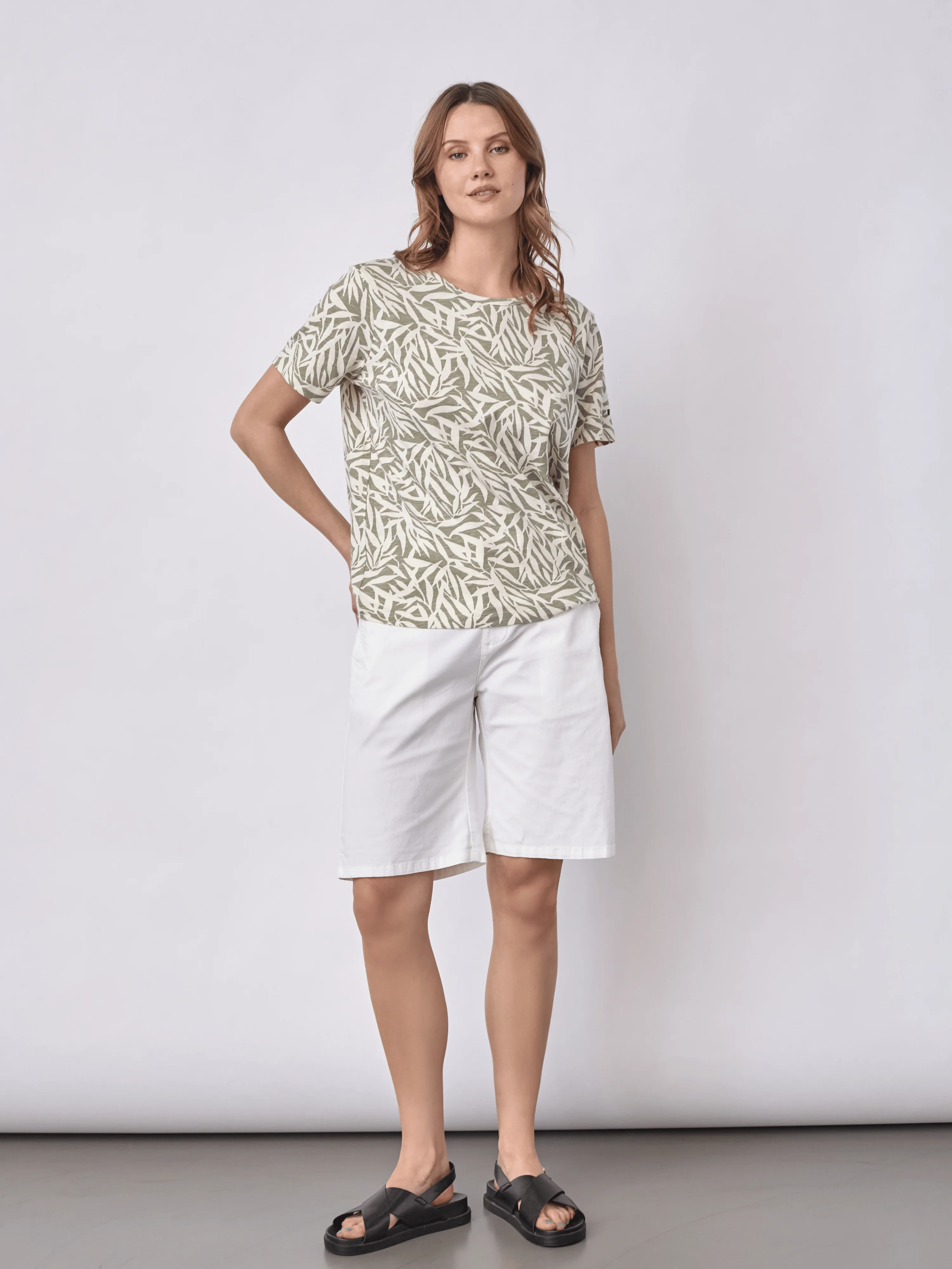 Celina T-shirt - Light Green Pattern - Image 3