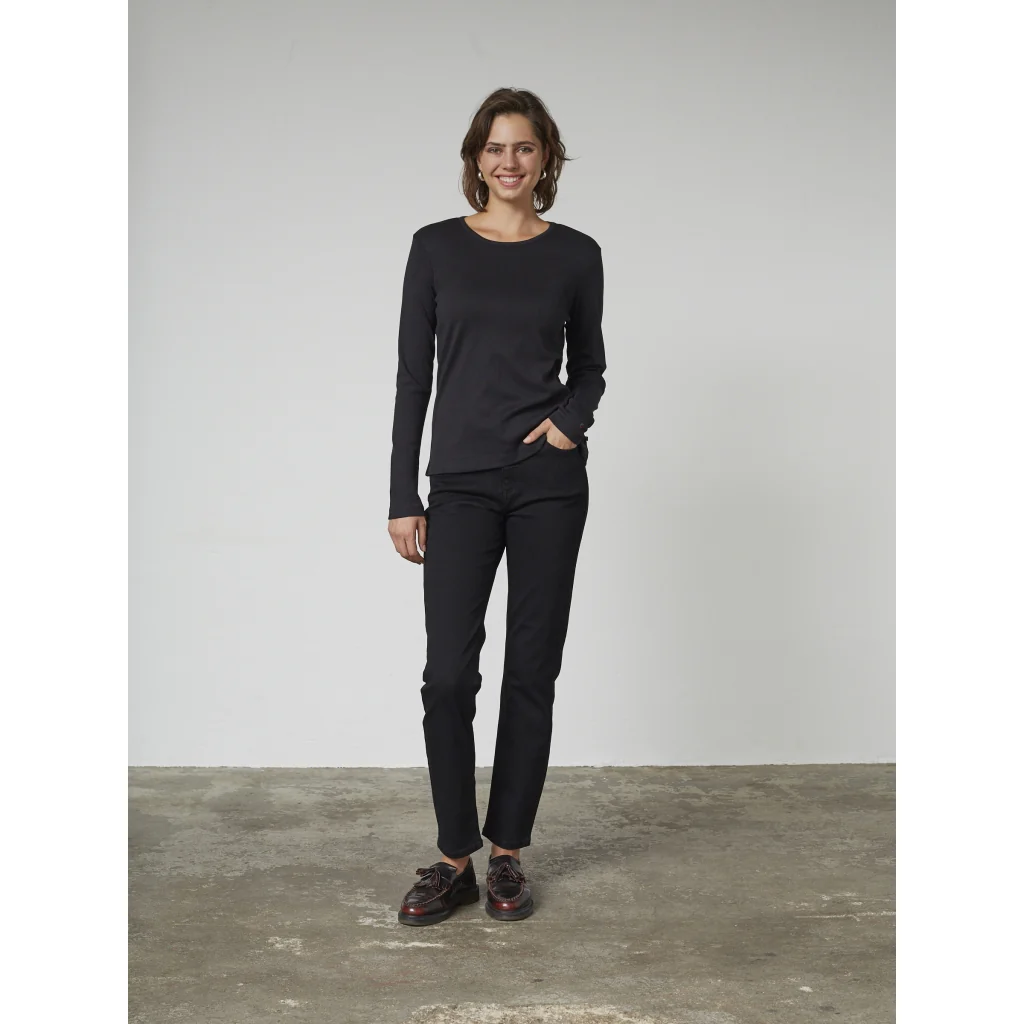 Cilja T-shirt - Black - Image 4