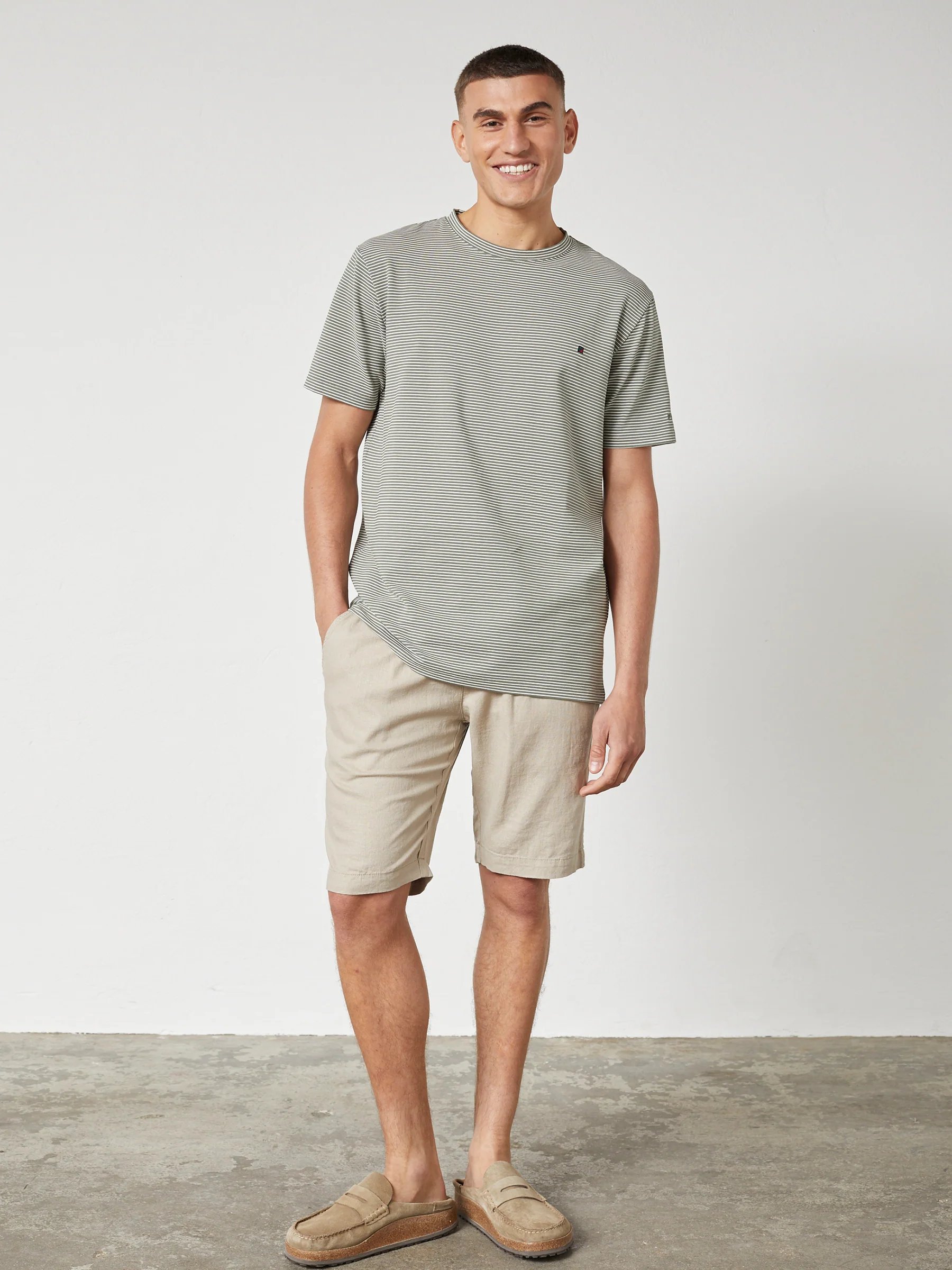 COWEL T-SHIRT SS - Olive Stripe - Image 3