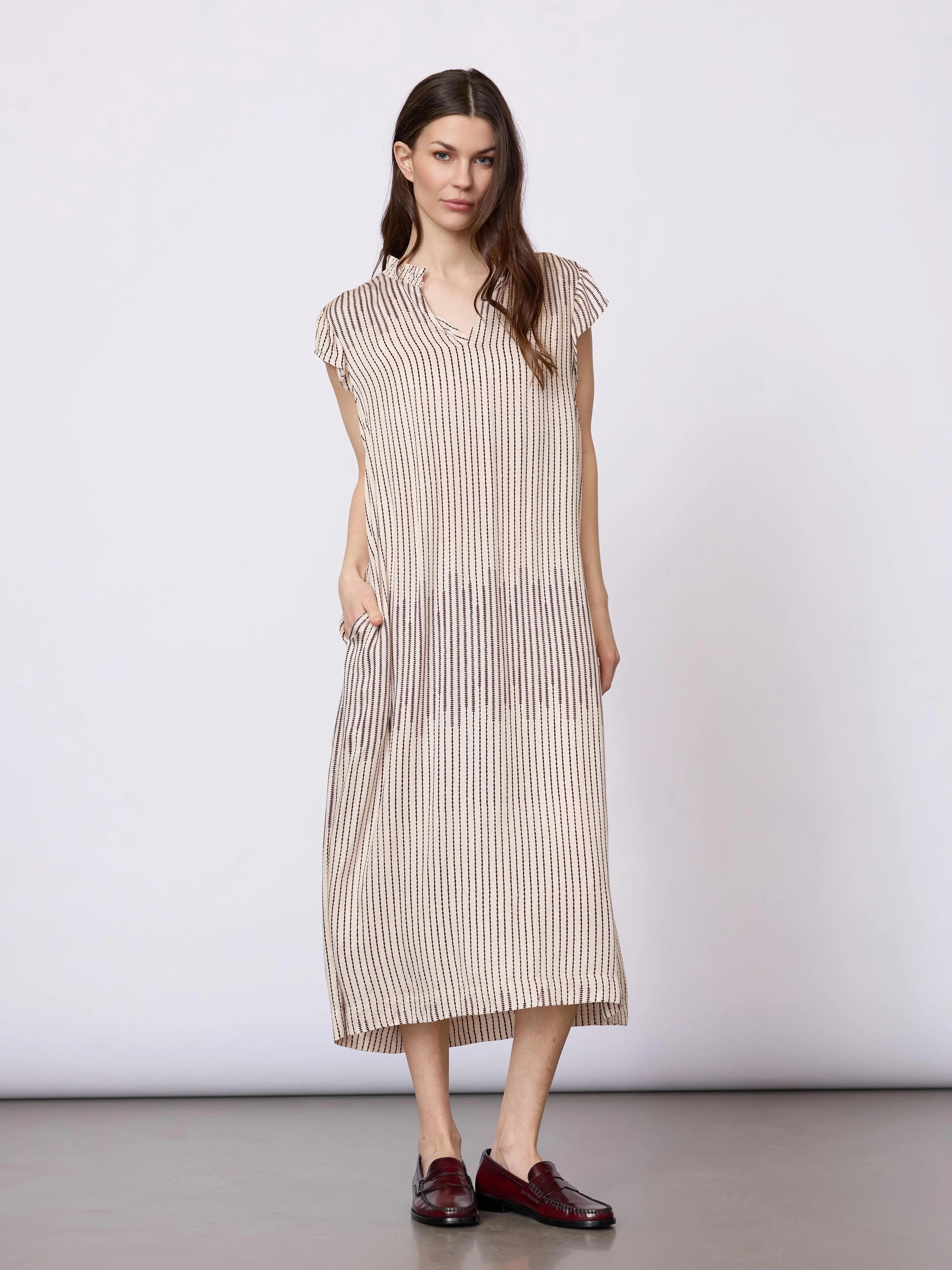 Deb - Print - Plum Pattern