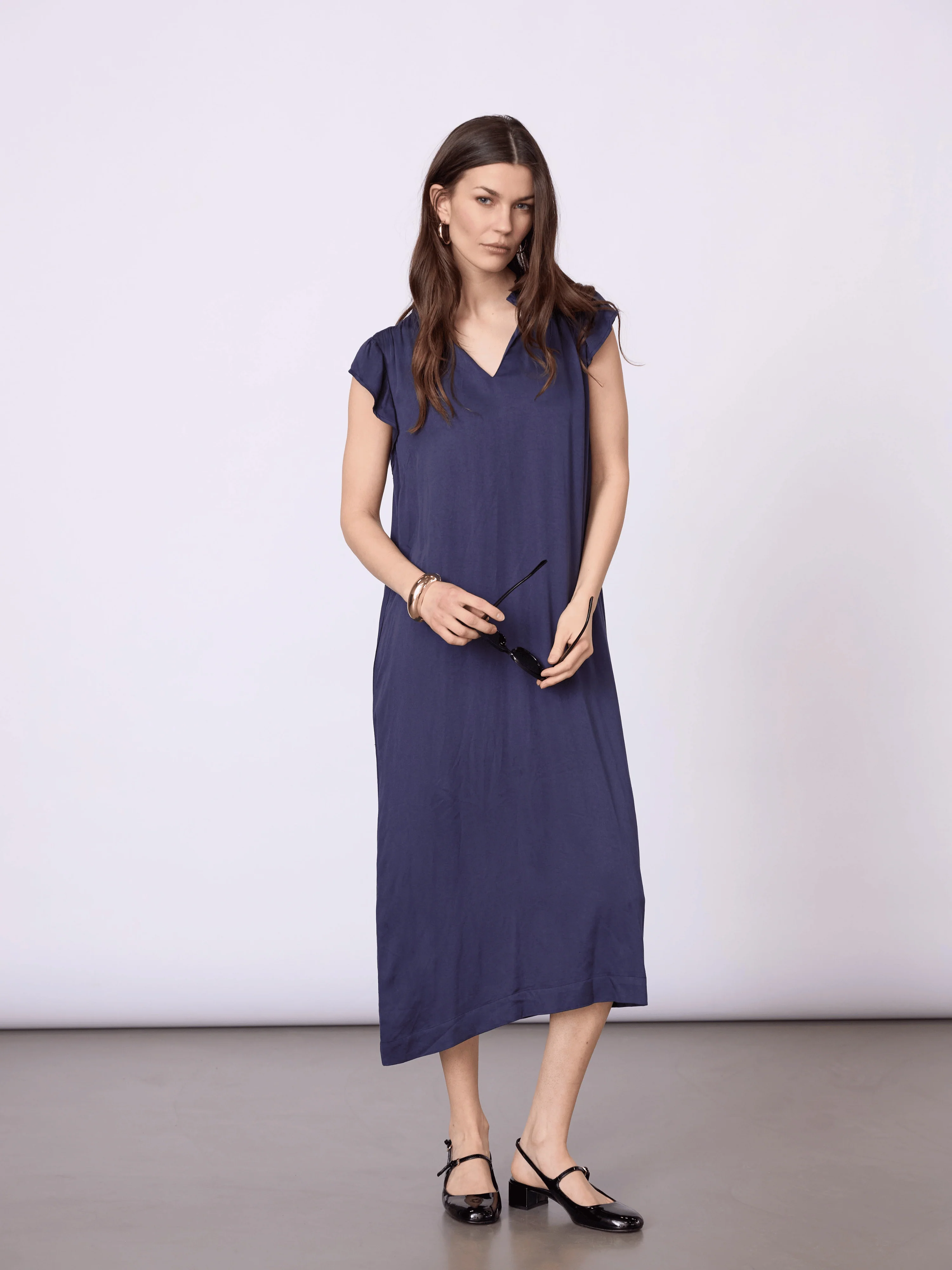 Deb - Solid - Navy