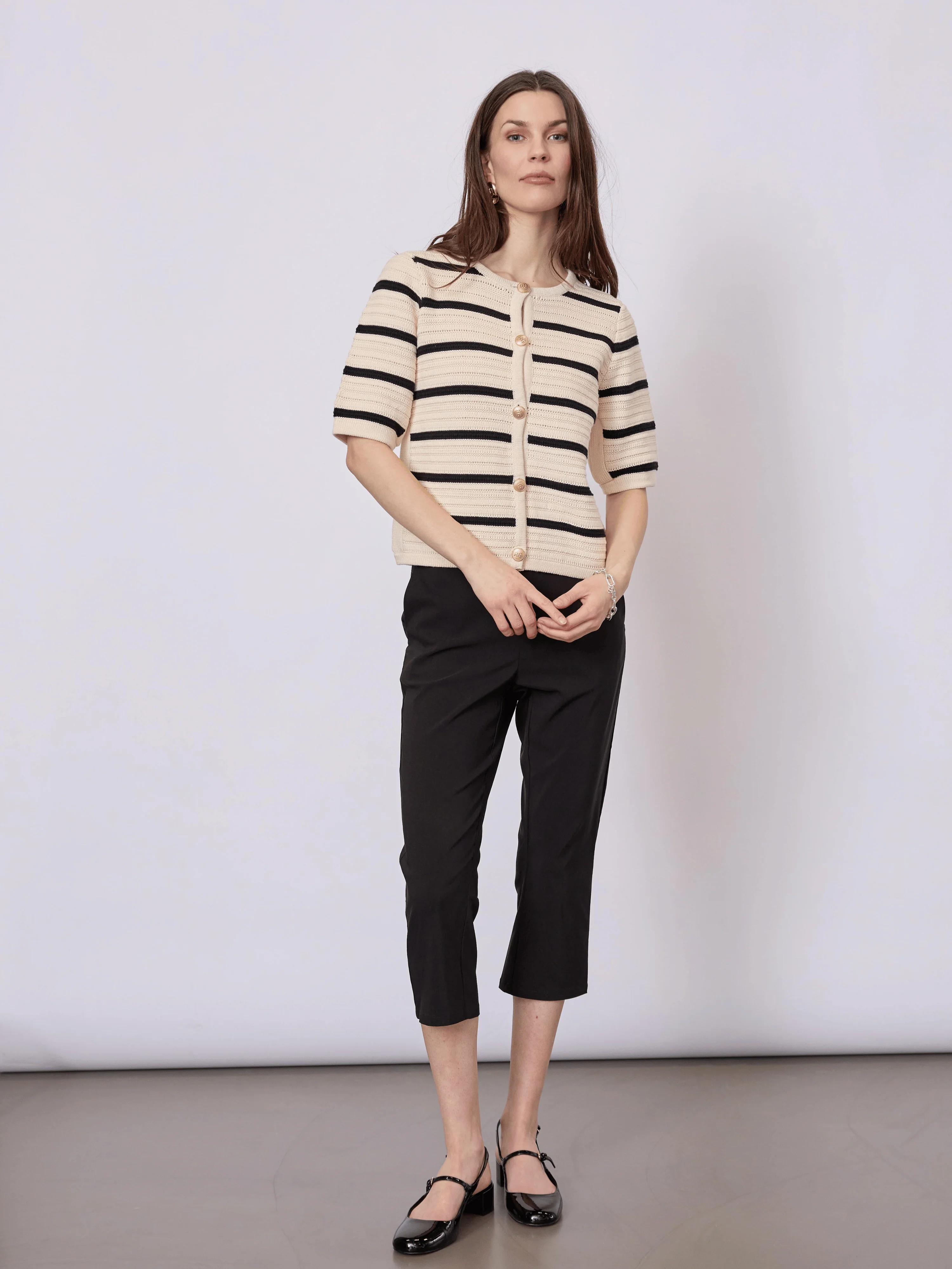 Mary - Black - Image 3